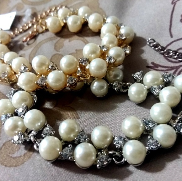 Jewelry - Picture 2 of 3